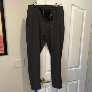 Mack Weldon Joggers